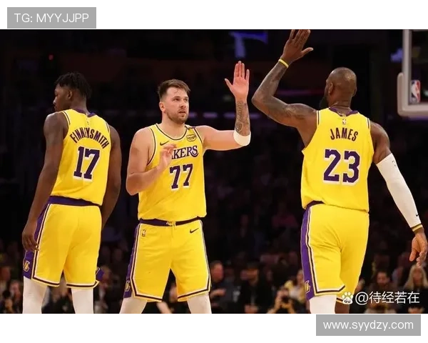 东契奇51分里夫斯30分湖人胜公牛四连胜