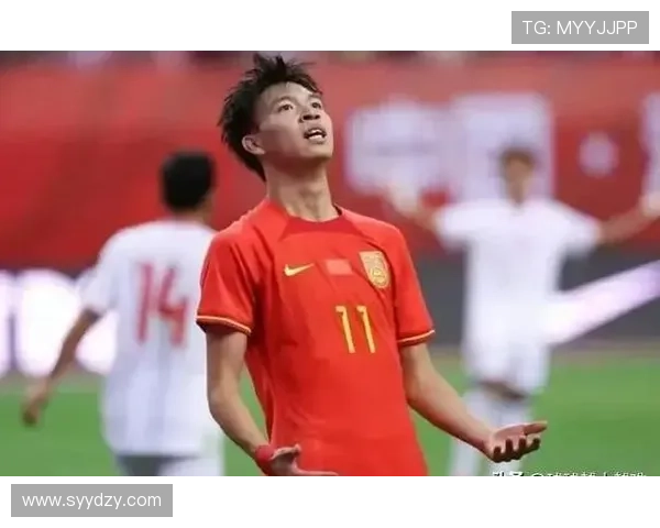 国足小将闪耀亚洲杯定位翻盘